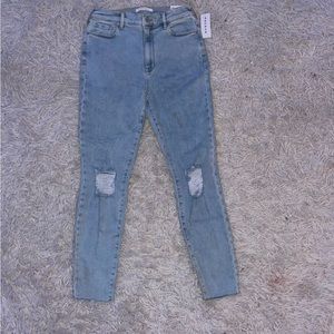 light washed pacsun jeans, used not damaged. size 6, length 28”